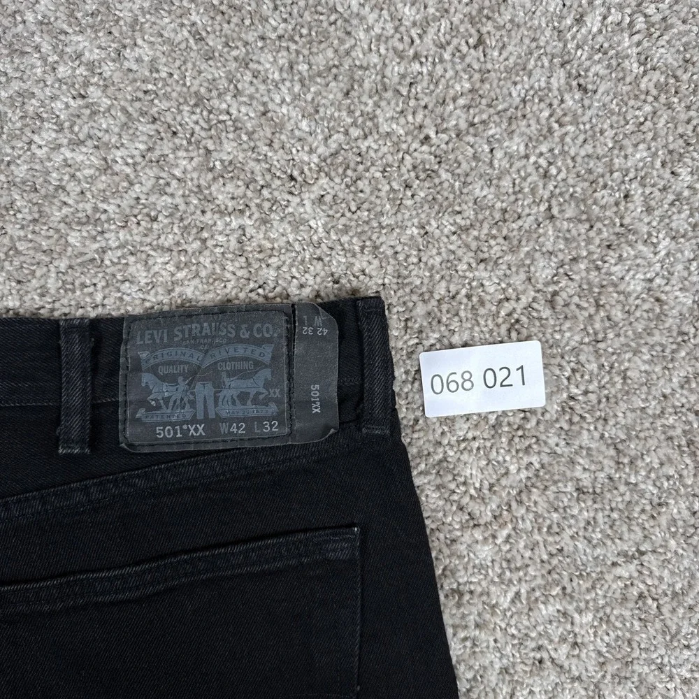 Levis Jeans Mens 42x32 Black 501XX Button Fly Straight Leg‎ Denim
